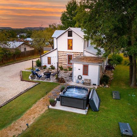 Katarina Haus - Hot Tub & Fire Pit Villa Fredericksburg Exterior photo