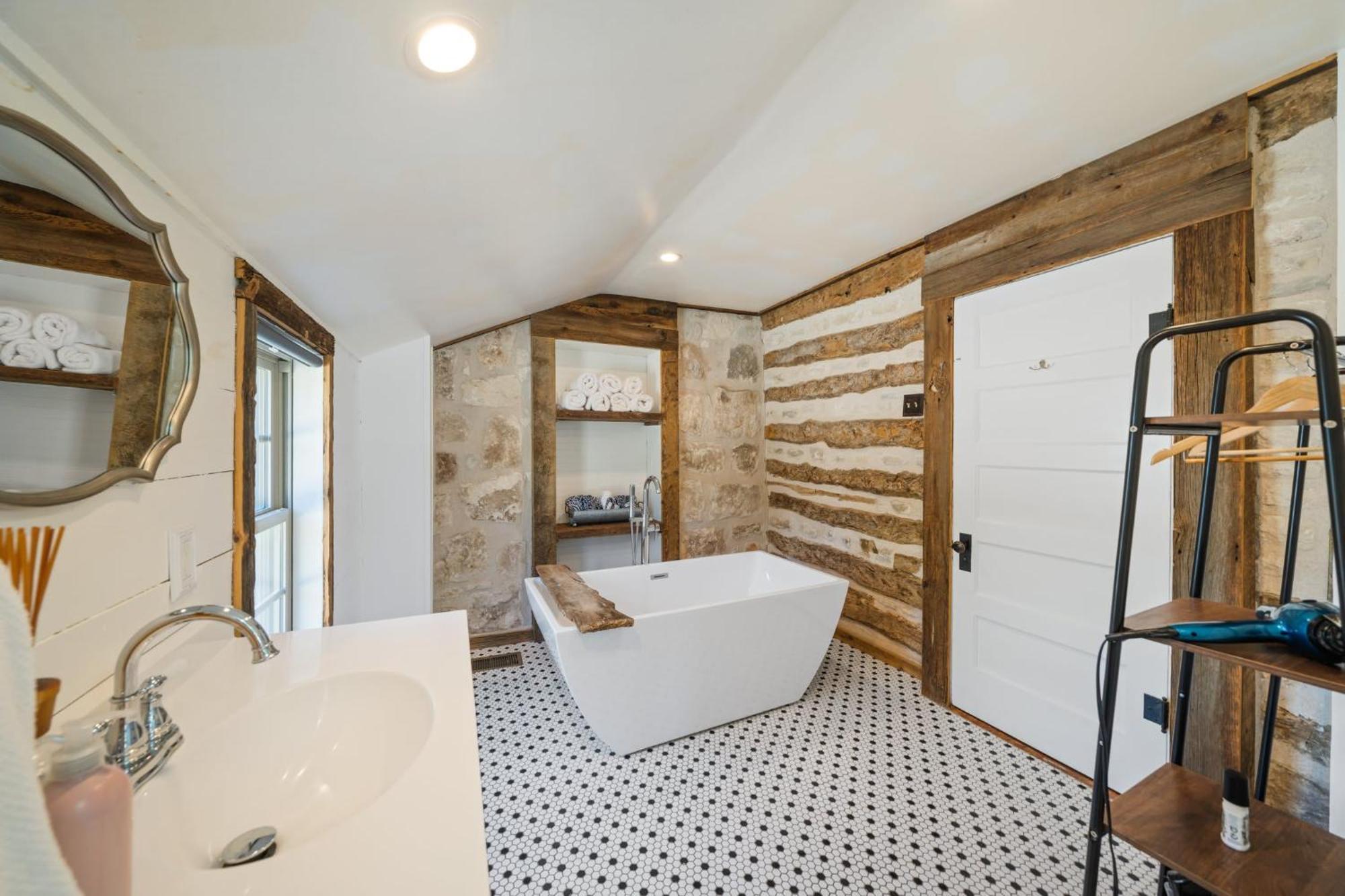 Katarina Haus - Hot Tub & Fire Pit Villa Fredericksburg Exterior photo