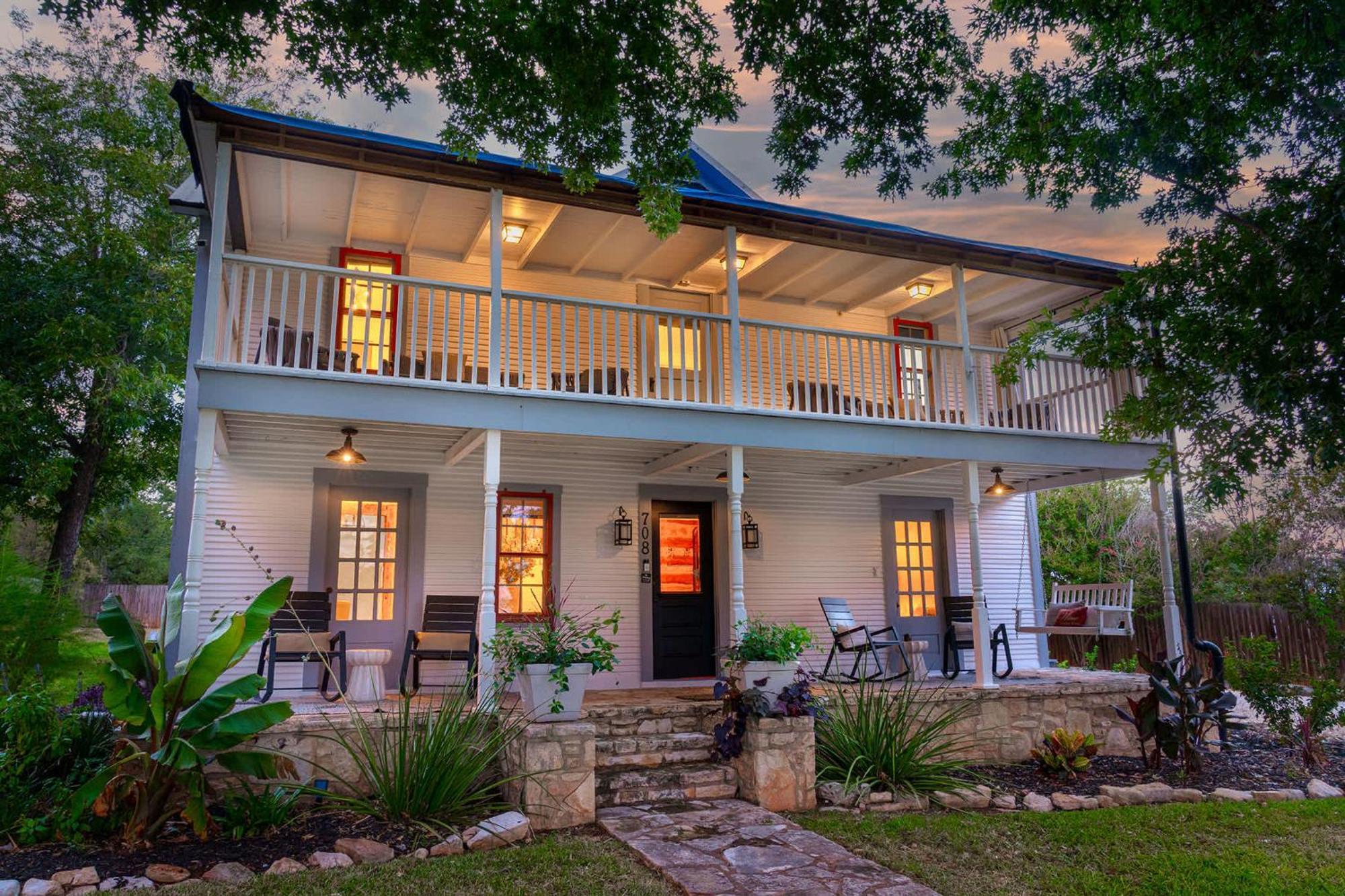 Katarina Haus - Hot Tub & Fire Pit Villa Fredericksburg Exterior photo